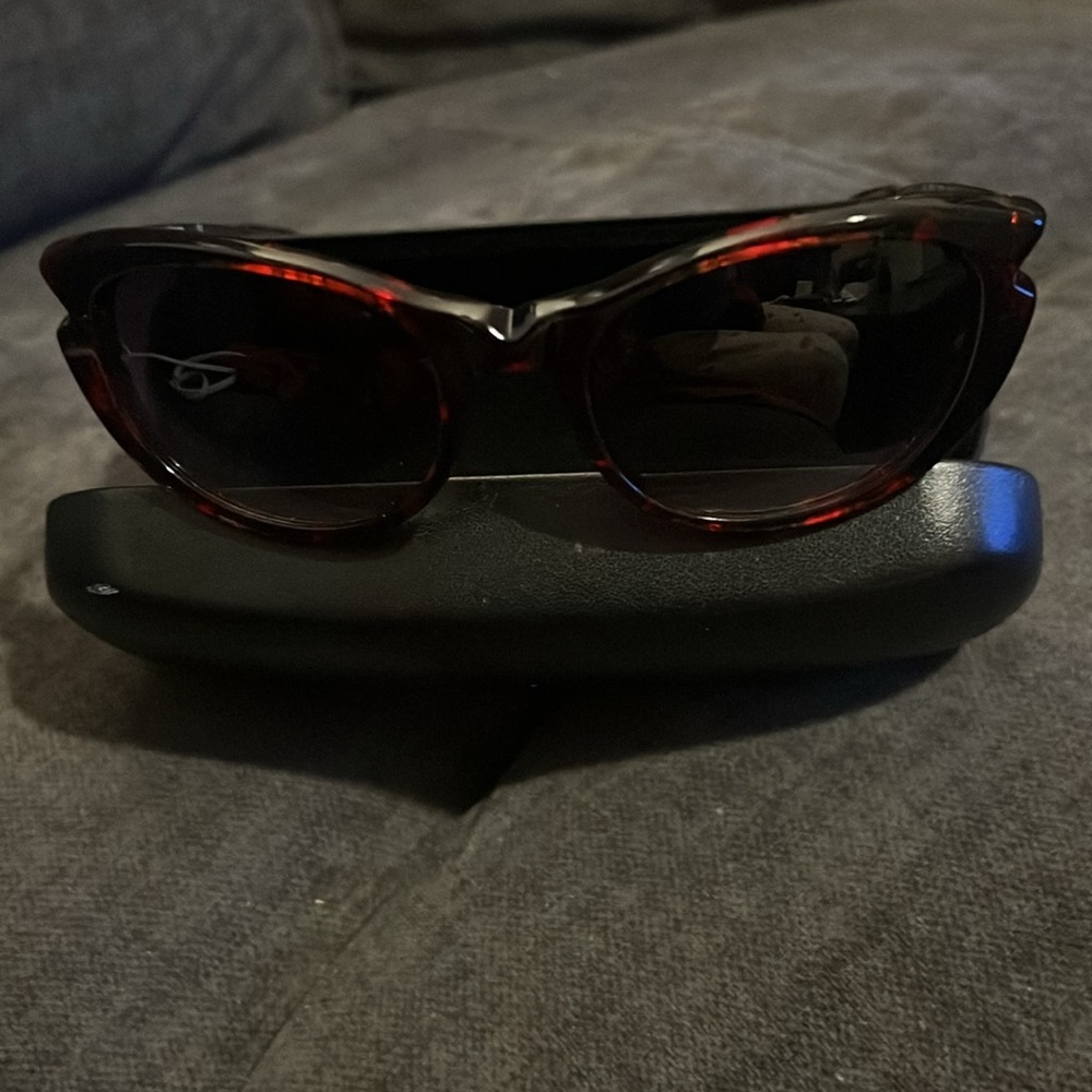 Official Balmain sunglasses - Picture 5 of 12